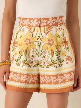 Skies are Blue TERRACOTTA ORANGE MULTI FLORAL PRINT SHORTS.  Size Small